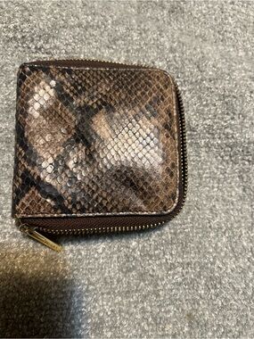 Cuyana Wallet
